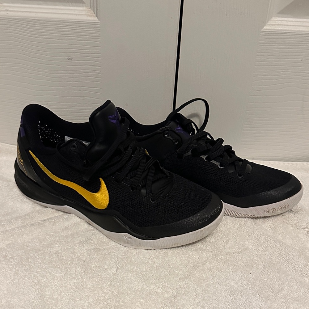 Nike Men's Black and Yellow Athletic Shoes